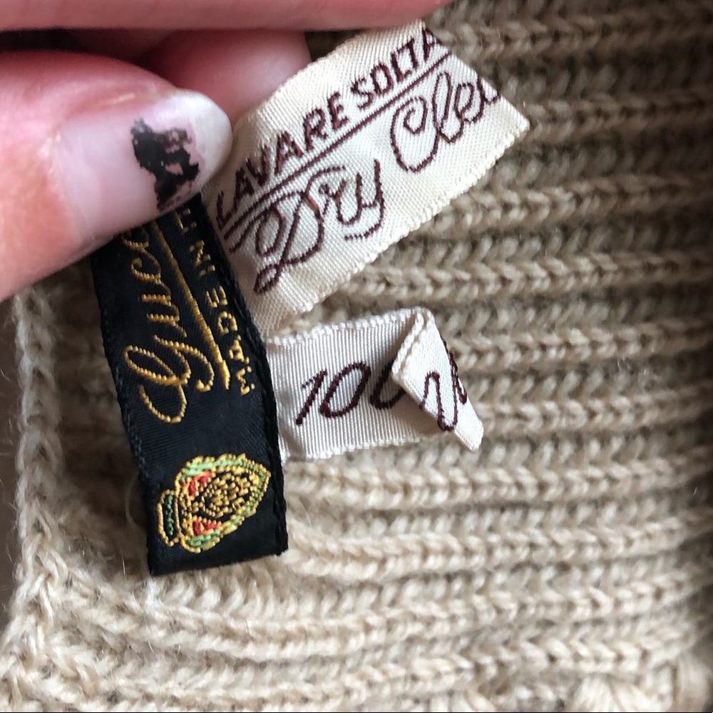 AUTHENTIC GUCCI RARE VINTAGE 1980s SCARF - Picture 4 of 11